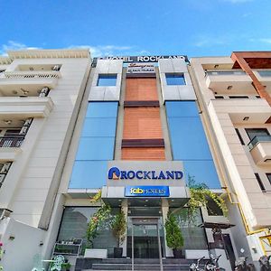 Fabhotel Rockland